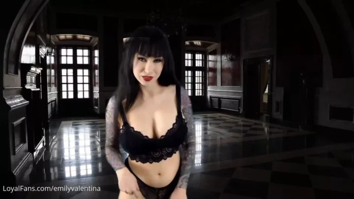 Screenshot 1 from Emily Valentina – Succubus Witch Enslaves You
