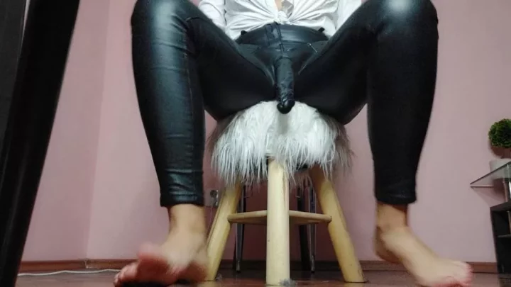 Screenshot 1 from Missmarisa – Pegging You While U Sniff My Stinky Feet