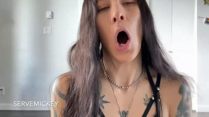 Screenshot 4 from Servemickey – Mickey Prepares Sissy For Ts Gang Bang