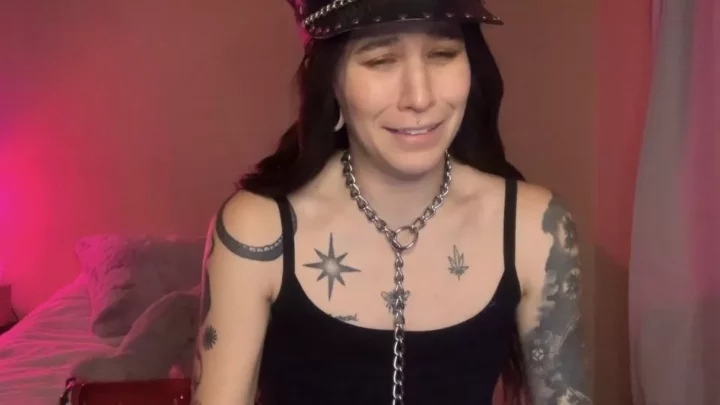 Screenshot 1 from Servemickey – Femme Domme Sph