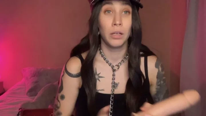 Screenshot 2 from Servemickey – Femme Domme Sph