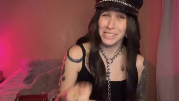 Screenshot 4 from Servemickey – Femme Domme Sph