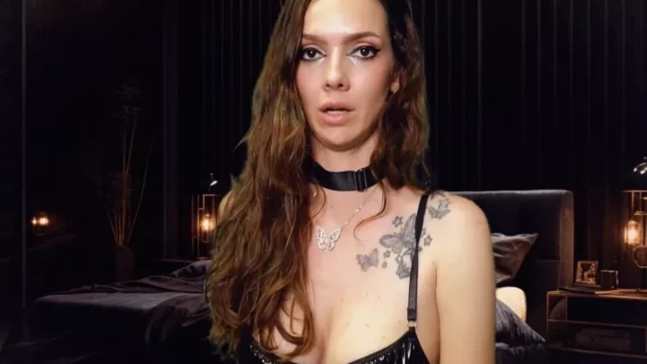 Screenshot 2 from Destines Dungeon – Domme Burps In Your Face