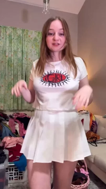 Screenshot 2 from Delilah Cass – Closet Clean Out Tops Edition
