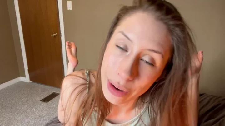 Screenshot 2 from Jadenrayne – Older Step – brother Cum On My Feet