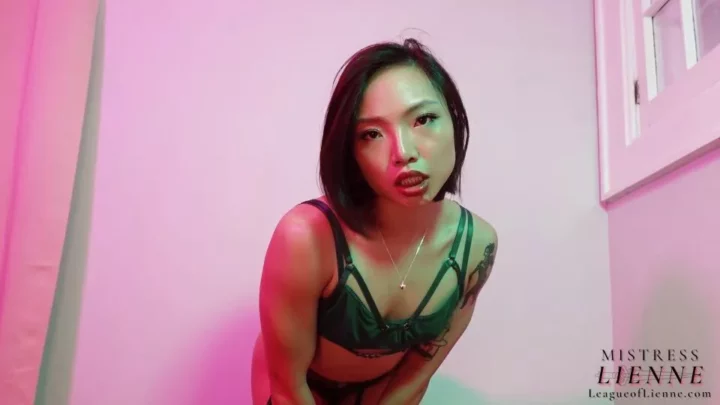 Screenshot 3 from Mistress Lienne – Worsening Your Addiction