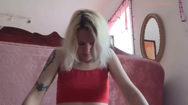 Screenshot 1 from Softestgirl – My Go To Shoulder Routine