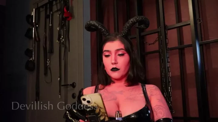 Devillishgoddess – Ignored By Succubus By Devillish Goddess Ileana