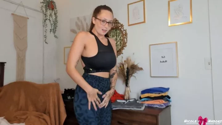 Screenshot 1 from Nicole Nabors – Workout Clothing Try On With Lush