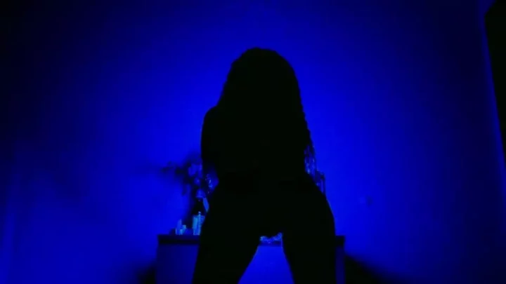 Screenshot 1 from Devillishgoddess – Dancing In The Dark