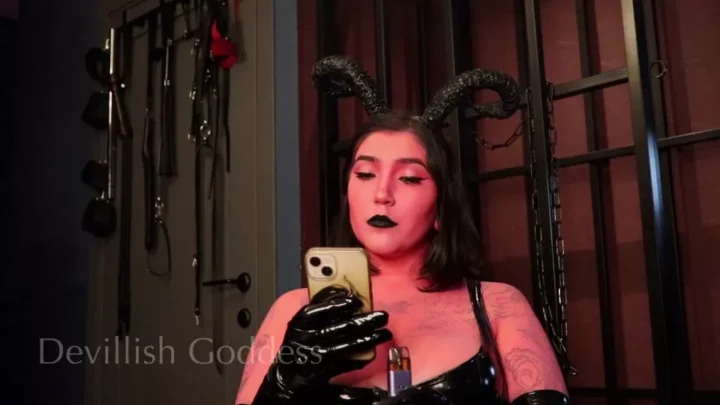 Screenshot 2 from Devillishgoddess – Ignored By Succubus By Devillish Goddess Ileana