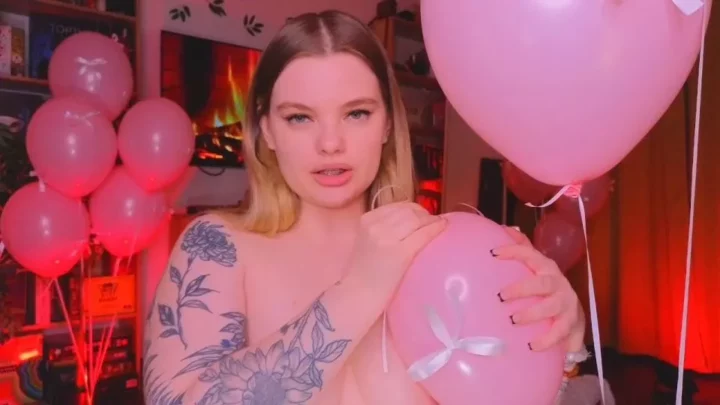 Screenshot 3 from Bigass Jane – Helium Mistress Squeaky Joi Orders