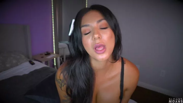 Screenshot 3 from Sloane Sabbath – Gfe Piss Your Pants For Me