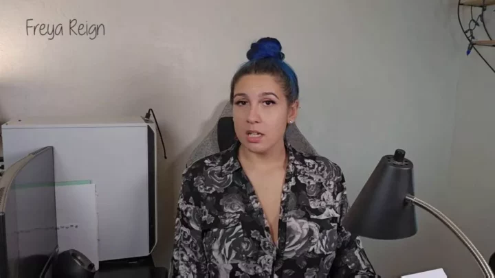 Screenshot 3 from Freya Reign – Cross Dress For Your Boss Public Humiliation Dirty Talk