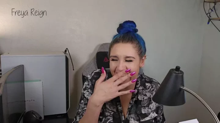 Screenshot 4 from Freya Reign – Cross Dress For Your Boss Public Humiliation Dirty Talk