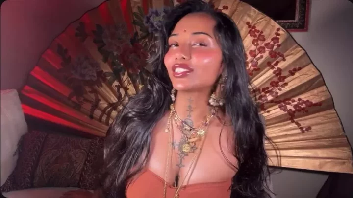 Screenshot 2 from Rani Punnani – Focus On Your Devotion Joi